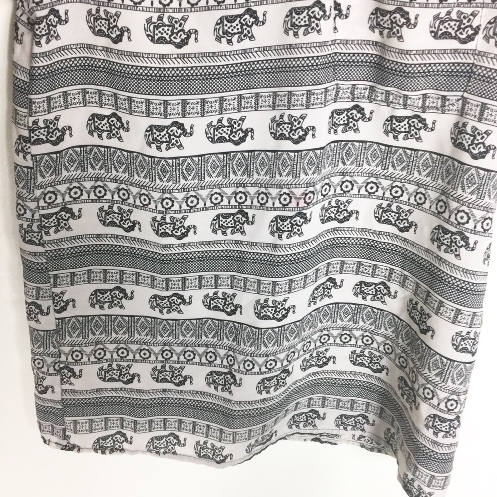Japna Black Aztec Elephant Print Short Sleeve Top - Picture 4 of 7